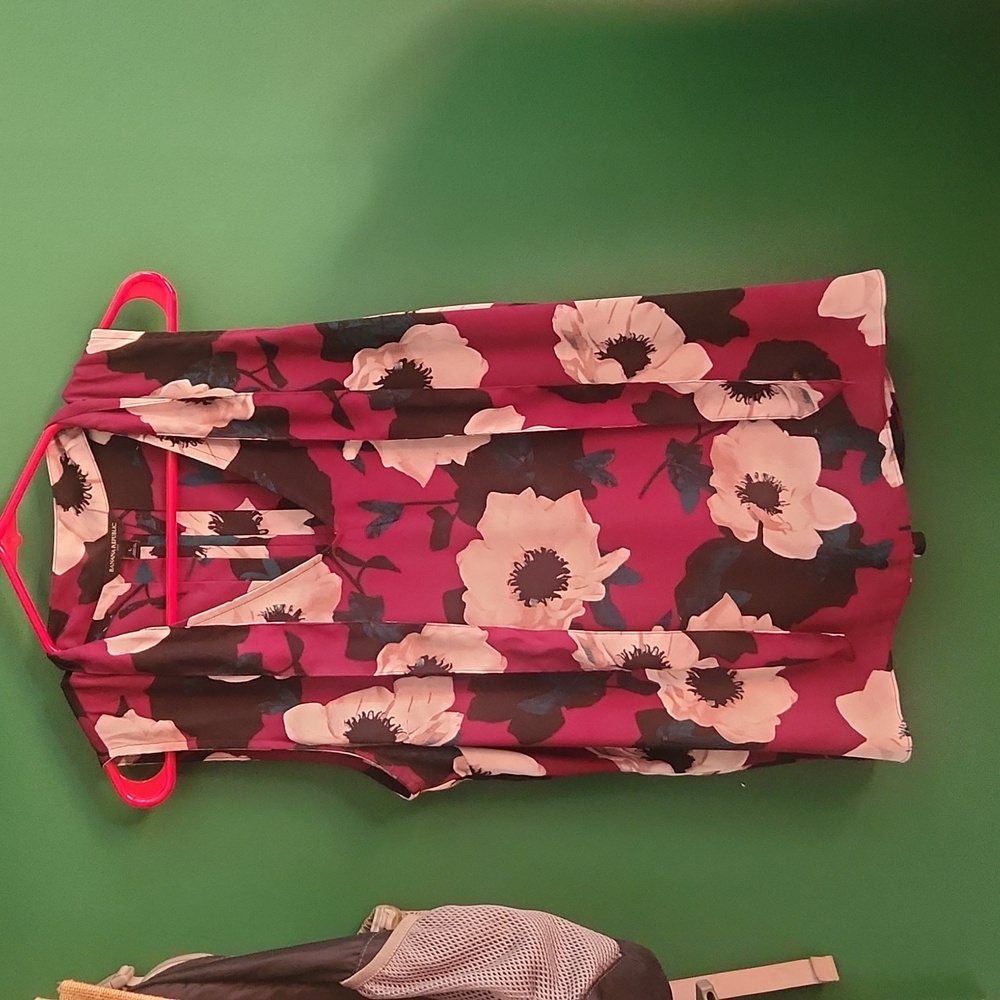 Banana Republic floral tank top